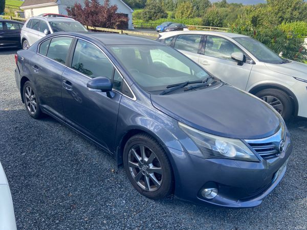 Toyota Avensis Saloon, Diesel, 2012, Blue