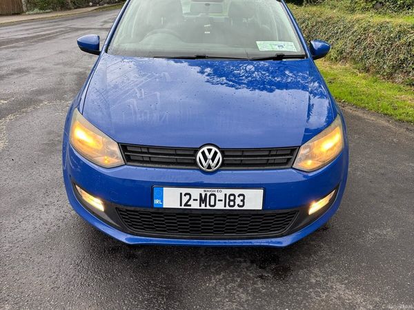 Volkswagen Polo Hatchback, Petrol, 2012, Blue