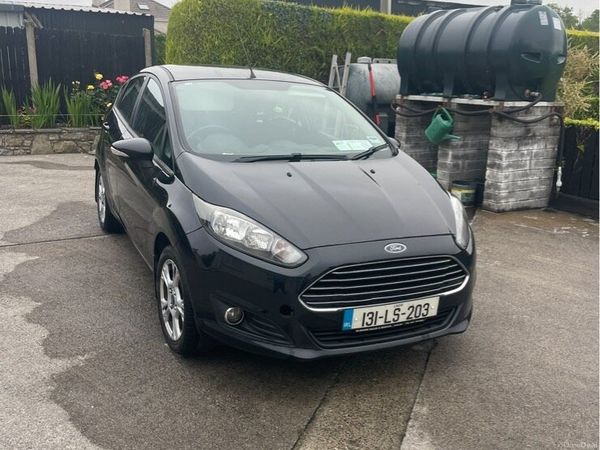 Ford Fiesta Hatchback, Diesel, 2013, Black