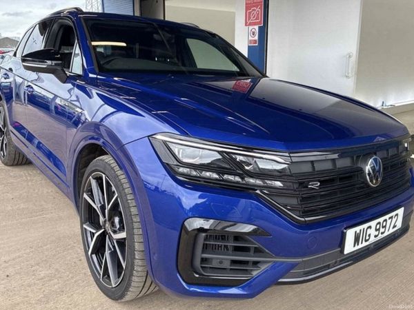 Volkswagen Touareg SUV, Petrol Hybrid, 2023, Blue
