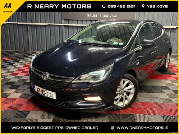Vauxhall Astra Hatchback, Petrol, 2019, Blue