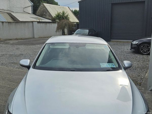 Volkswagen Passat Saloon, Diesel, 2018, Silver