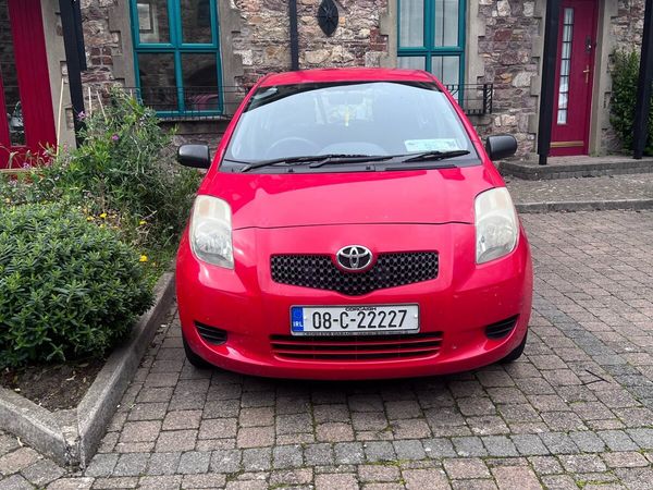 Toyota Yaris Hatchback, Petrol, 2008, Red