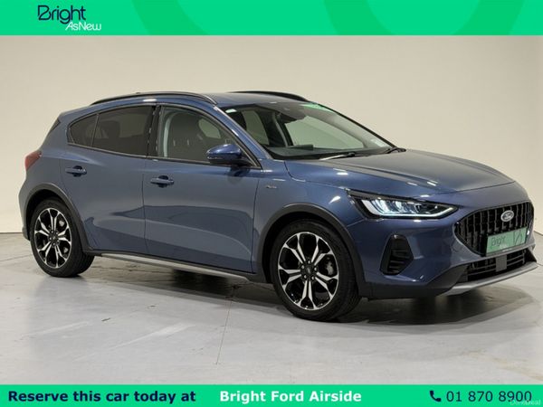 Ford Focus Hatchback, Petrol Hybrid, 2025, Blue