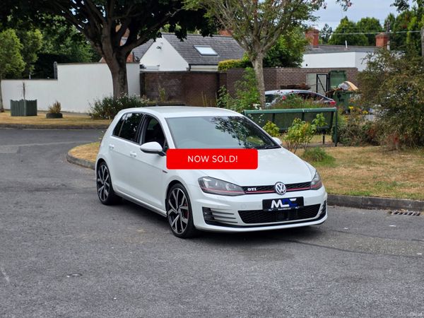 Volkswagen Golf Hatchback, Petrol, 2017, White
