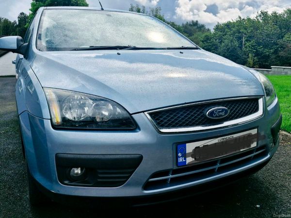 Ford Focus Hatchback, Petrol, 2005, Blue