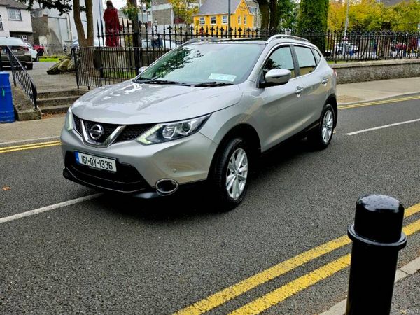 Nissan Qashqai Hatchback, Diesel, 2016, Silver