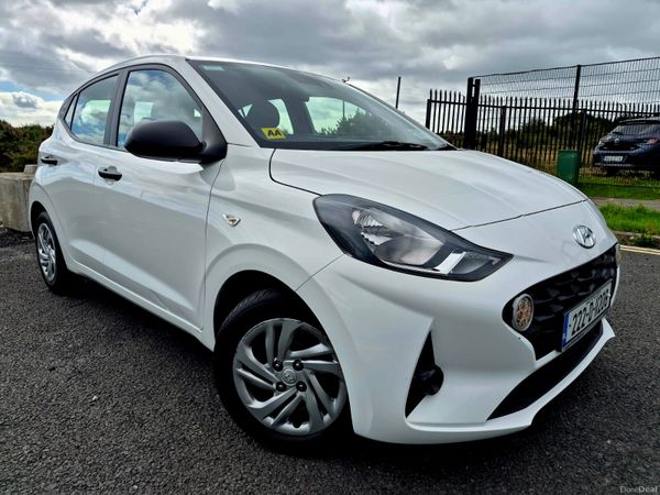 Hyundai i10 Hatchback, Petrol, 2022, White