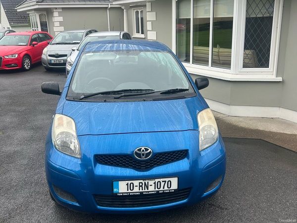 Toyota Yaris Hatchback, Petrol, 2010, Blue