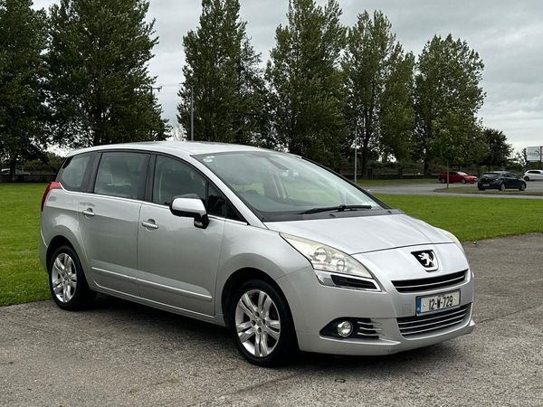 Peugeot 5008 MPV, Diesel, 2012, Grey