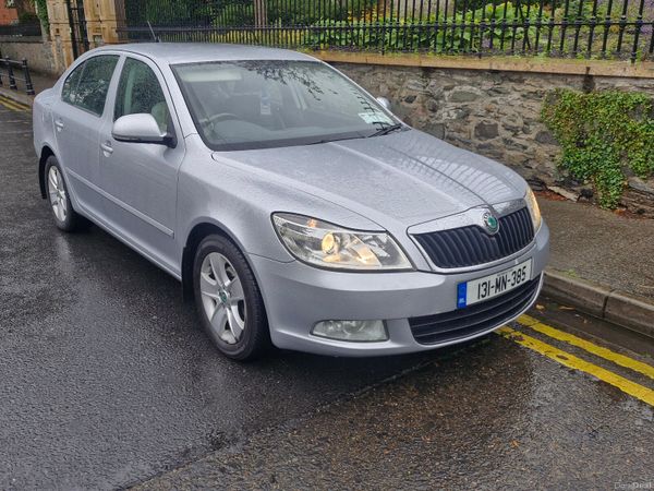 Skoda Octavia Saloon, Diesel, 2013, Silver