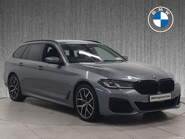 BMW 5-Series Estate, Petrol Plug-in Hybrid, 2024, Grey