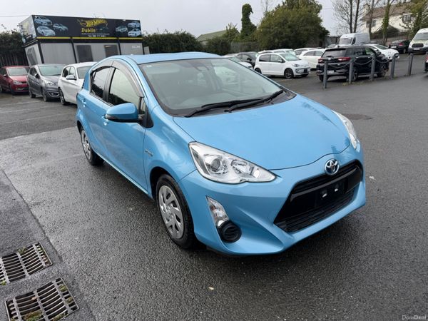 Toyota Aqua Hatchback, Petrol Hybrid, 2016, Blue