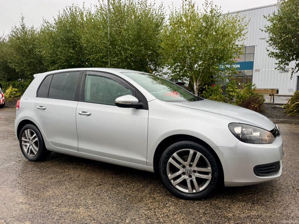 Volkswagen Golf Hatchback, Petrol, 2012, Silver