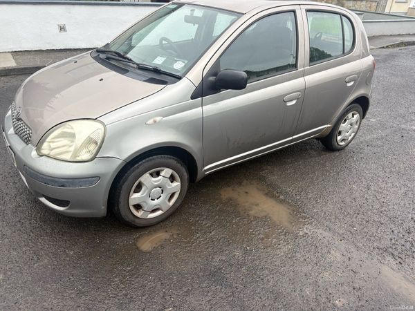 Toyota Yaris Hatchback, Petrol, 2003, Grey
