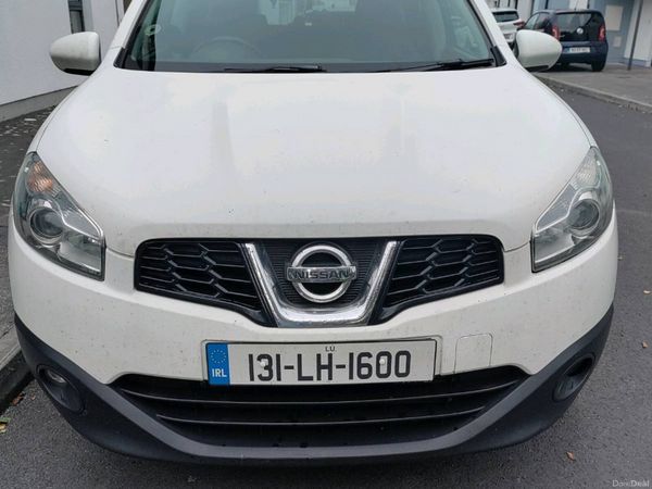 Nissan Qashqai Hatchback, Diesel, 2013, White