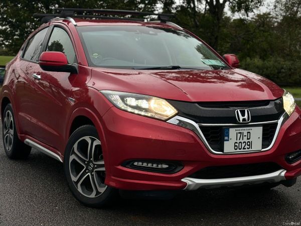 Honda Vezel MPV, Petrol Hybrid, 2017, Red