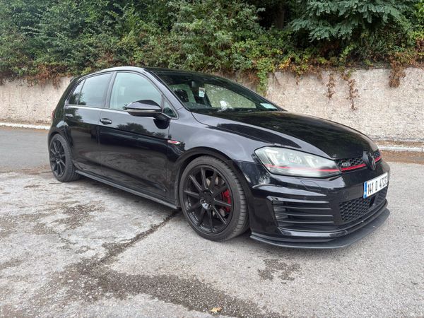 Volkswagen Golf Hatchback, Petrol, 2014, Black