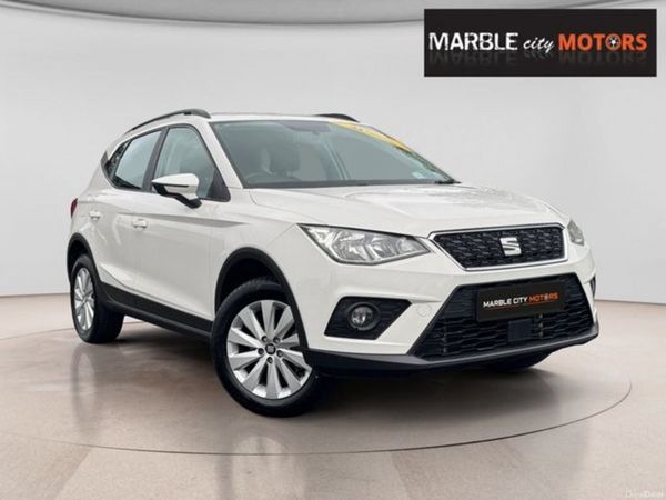 SEAT Arona Hatchback, Petrol, 2019, White