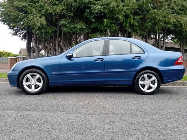 Mercedes-Benz C-Class Saloon, Petrol, 2007, Blue