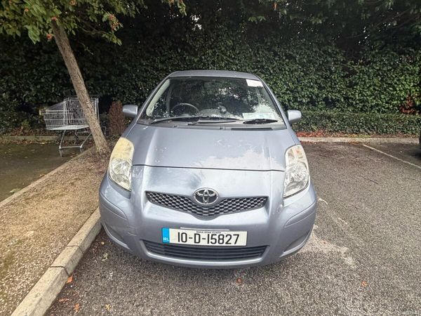Toyota Yaris Hatchback, Petrol, 2010, Blue