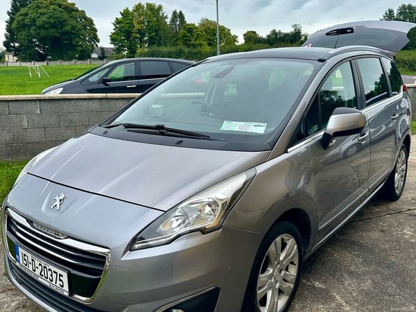 Peugeot 5008 MPV, Diesel, 2015, Grey