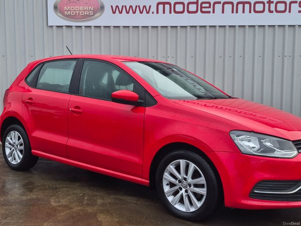 Volkswagen Polo Hatchback, Petrol, 2016, Red