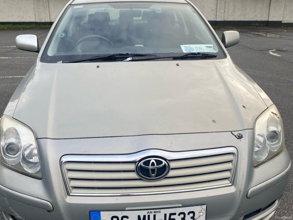 Toyota Avensis Saloon, Petrol, 2006, Green