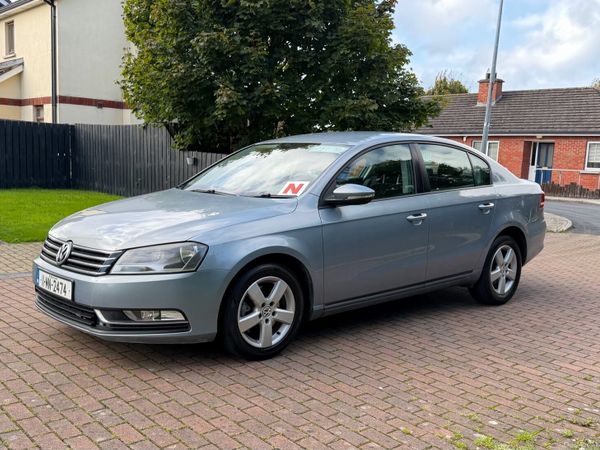 Volkswagen Passat Saloon, Diesel, 2011, Grey