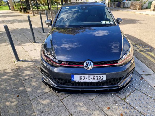 Volkswagen Golf Hatchback, Petrol, 2019, Silver