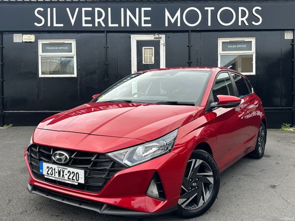 Hyundai i20 Hatchback, Petrol, 2023, Red