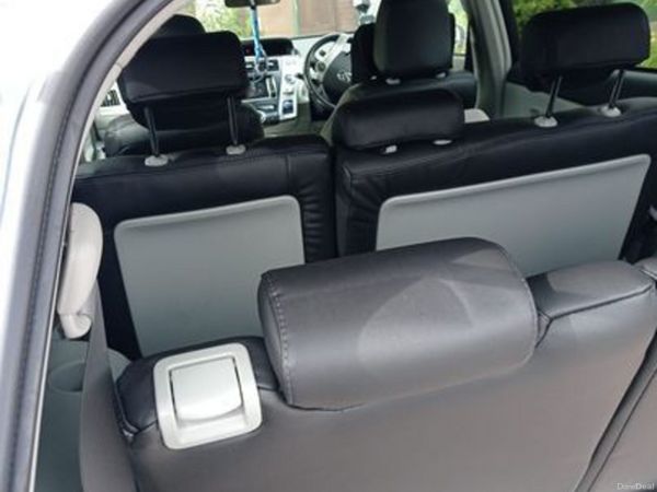 Toyota Prius MPV, Petrol Hybrid, 2012, Blue