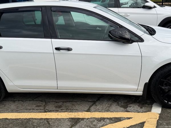 Volkswagen Golf Estate, Diesel, 2014, White
