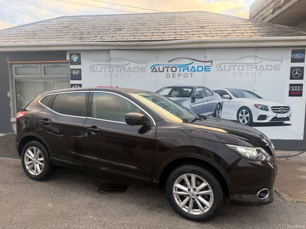 Nissan Qashqai Hatchback, Diesel, 2016, Black
