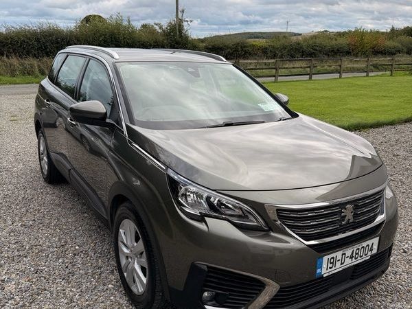 Peugeot 5008 MPV, Diesel, 2019, Grey
