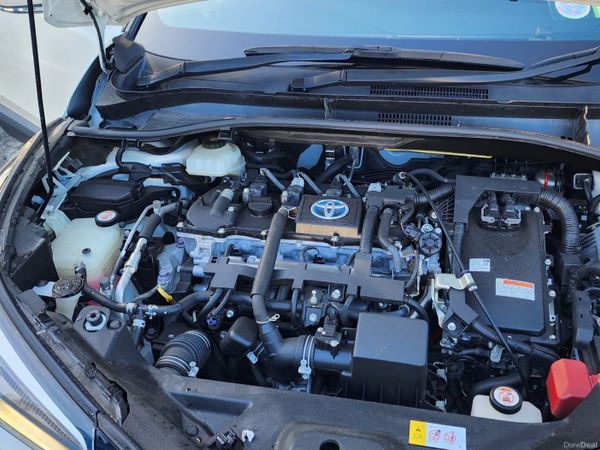 Toyota C-HR Hatchback, Petrol Hybrid, 2019, White