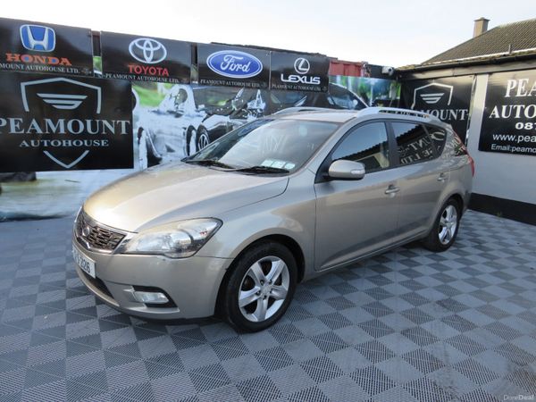 Kia Ceed MPV, Diesel, 2012, Silver