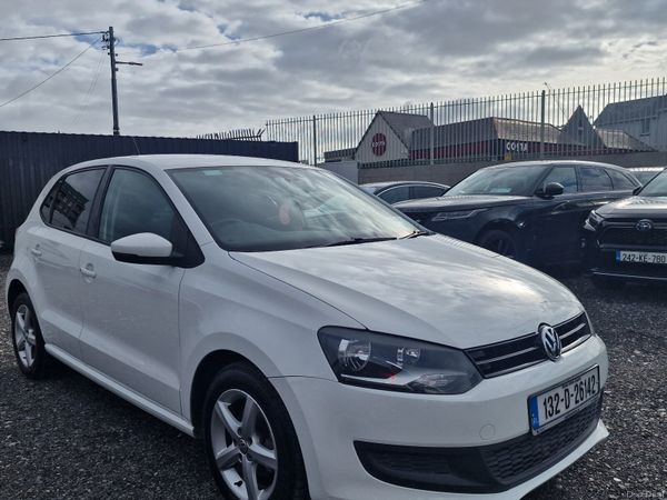 Volkswagen Polo Hatchback, Petrol, 2013, White