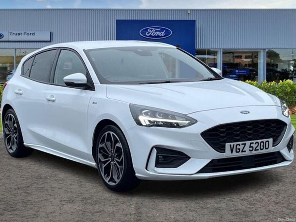 Ford Focus Hatchback, Petrol, 2021, White