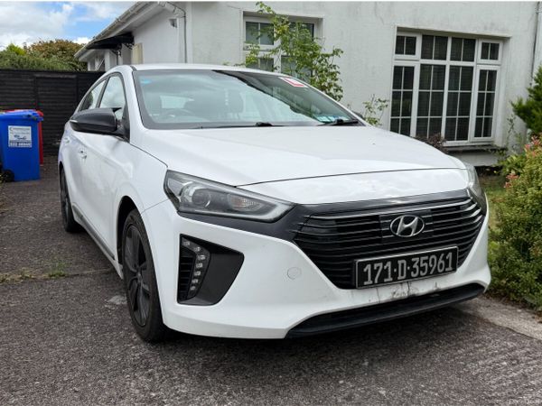 Hyundai IONIQ Hatchback, Petrol Hybrid, 2017, White