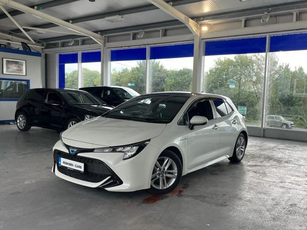 Toyota Corolla Hatchback, Petrol Hybrid, 2019, White