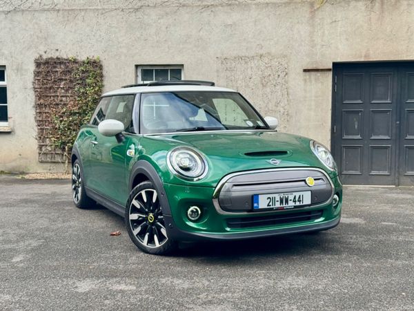 Mini Cooper Hatchback, Electric, 2021, Green