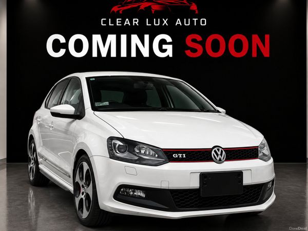Volkswagen Polo Hatchback, Petrol, 2013, White