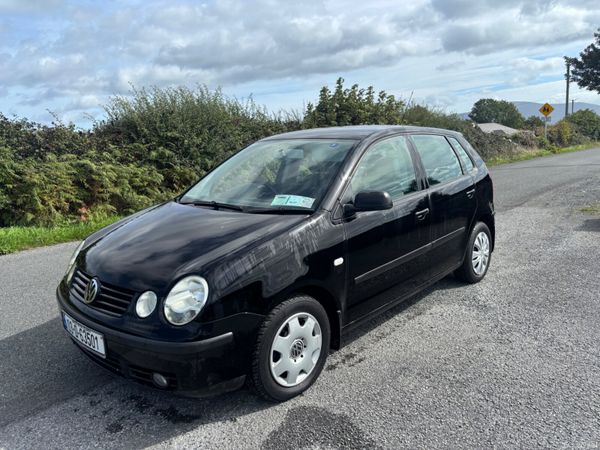 Volkswagen Polo Hatchback, Petrol, 2003, Black