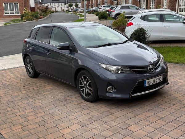 Toyota Auris Hatchback, Diesel, 2015, Blue