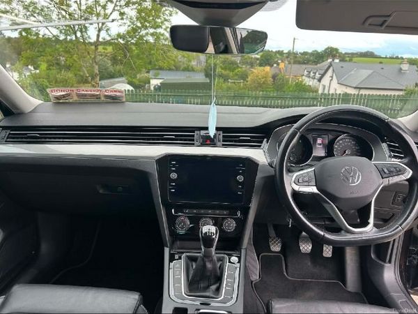 Volkswagen Passat Saloon, Diesel, 2020, Black
