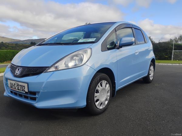 Honda Fit Hatchback, Petrol, 2013, Blue