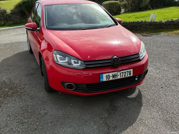 Volkswagen Golf Hatchback, Diesel, 2010, Red