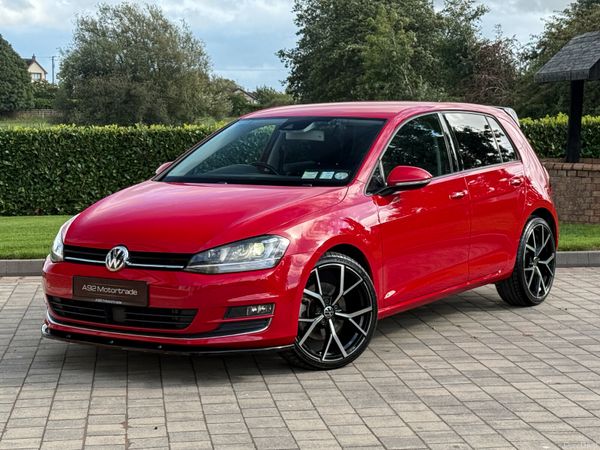 Volkswagen Golf Hatchback, Petrol, 2015, Red
