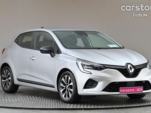 Renault Clio Hatchback, Petrol, 2023, Silver